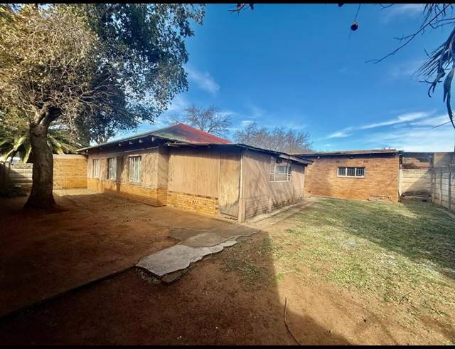 3 BEDROOM HOUSE FOR SALE IN VANDERBIJLPARK CE 1
